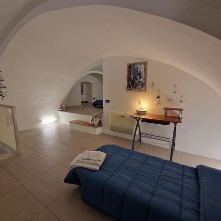 Polignano A Mare: Sulla Piazza Di Domenico Modugno Villa Exterior photo