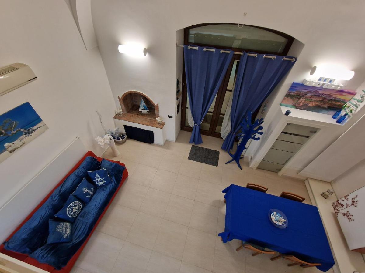 Polignano A Mare: Sulla Piazza Di Domenico Modugno Villa Exterior photo