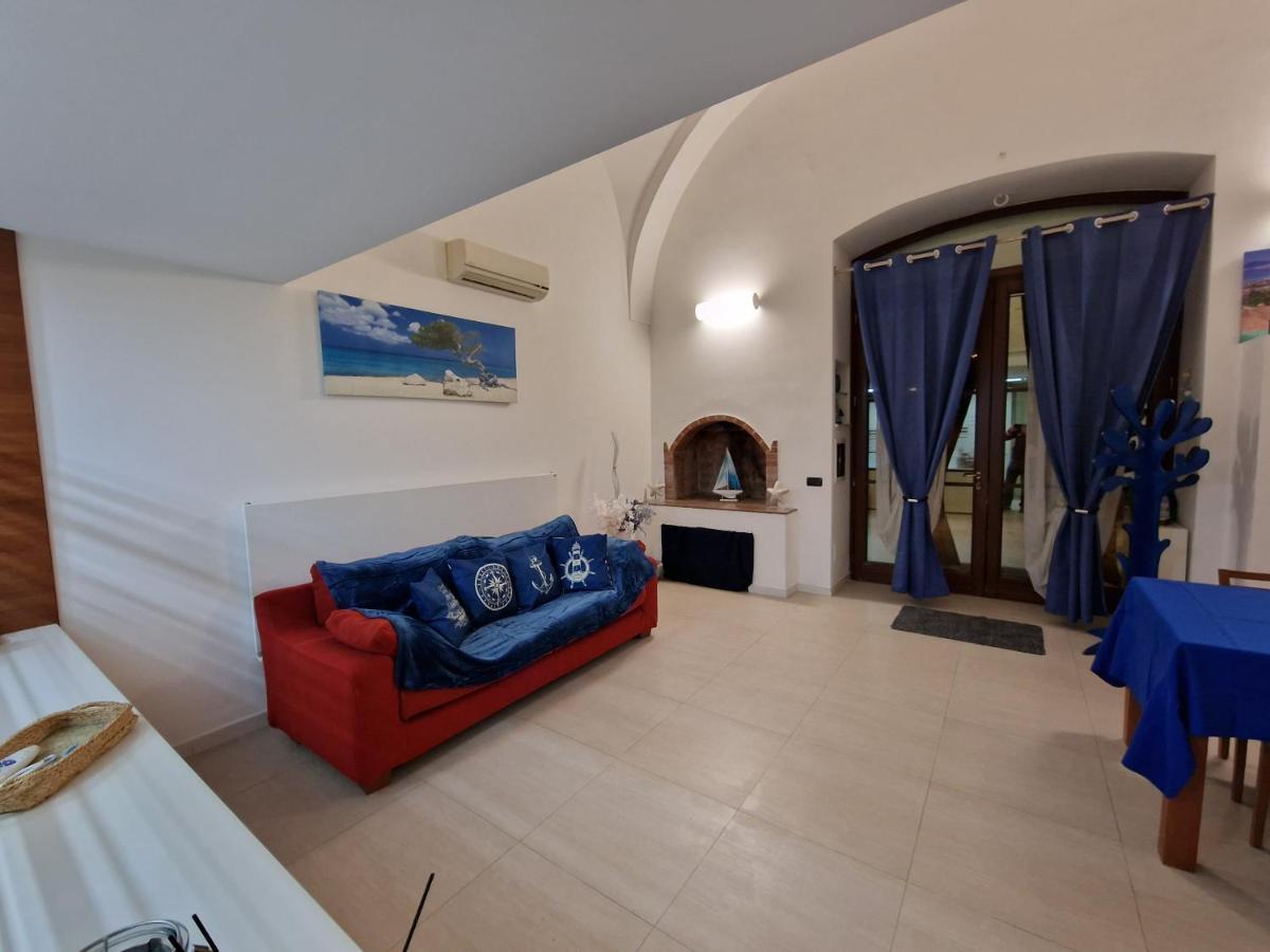 Polignano A Mare: Sulla Piazza Di Domenico Modugno Villa Exterior photo