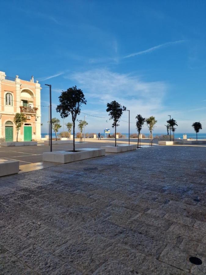 Polignano A Mare: Sulla Piazza Di Domenico Modugno Villa Exterior photo